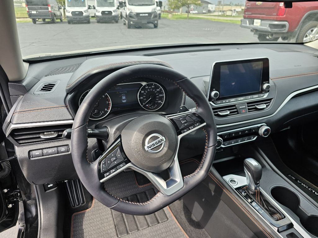2020 Nissan Altima Image 12
