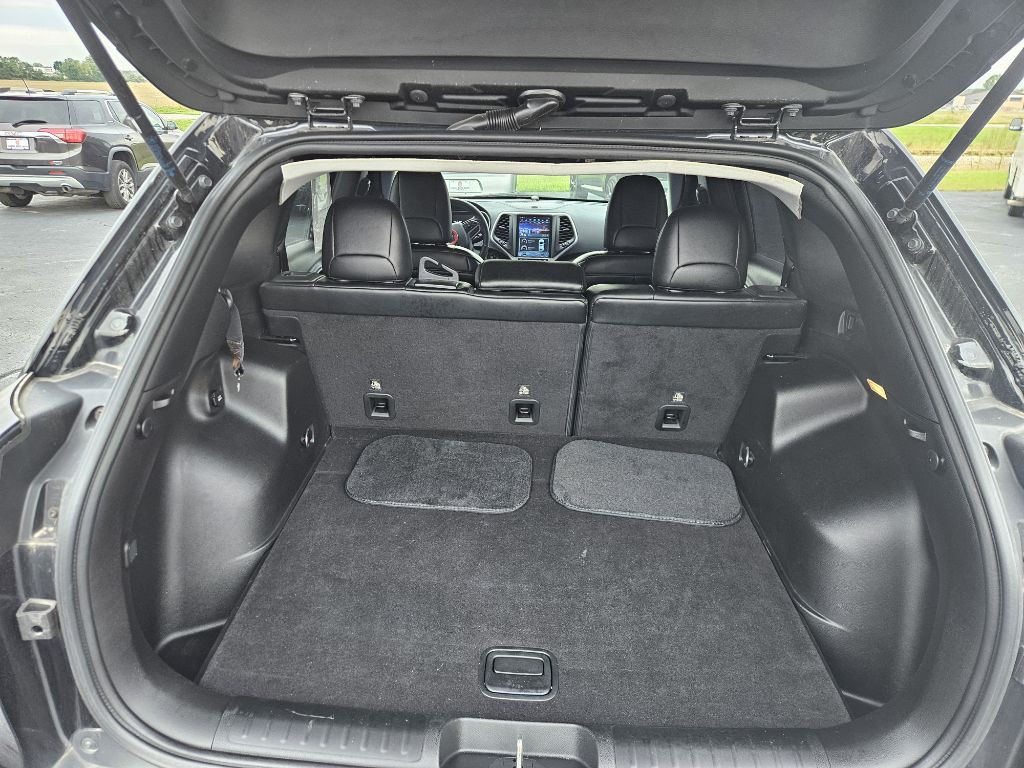 2019 Jeep Cherokee Image 13