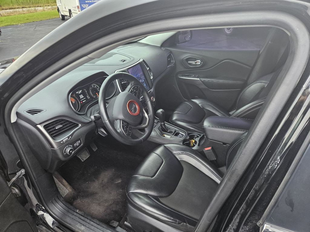 2019 Jeep Cherokee Image 19