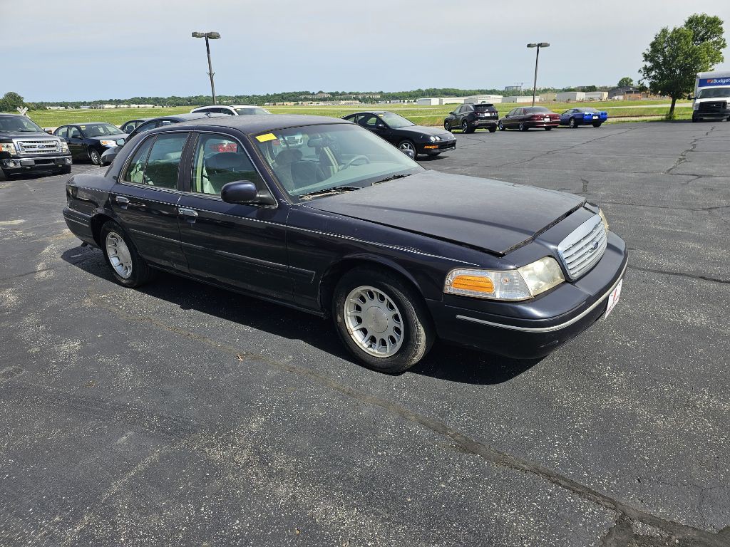 1999 Ford Crown Victoria Image 3