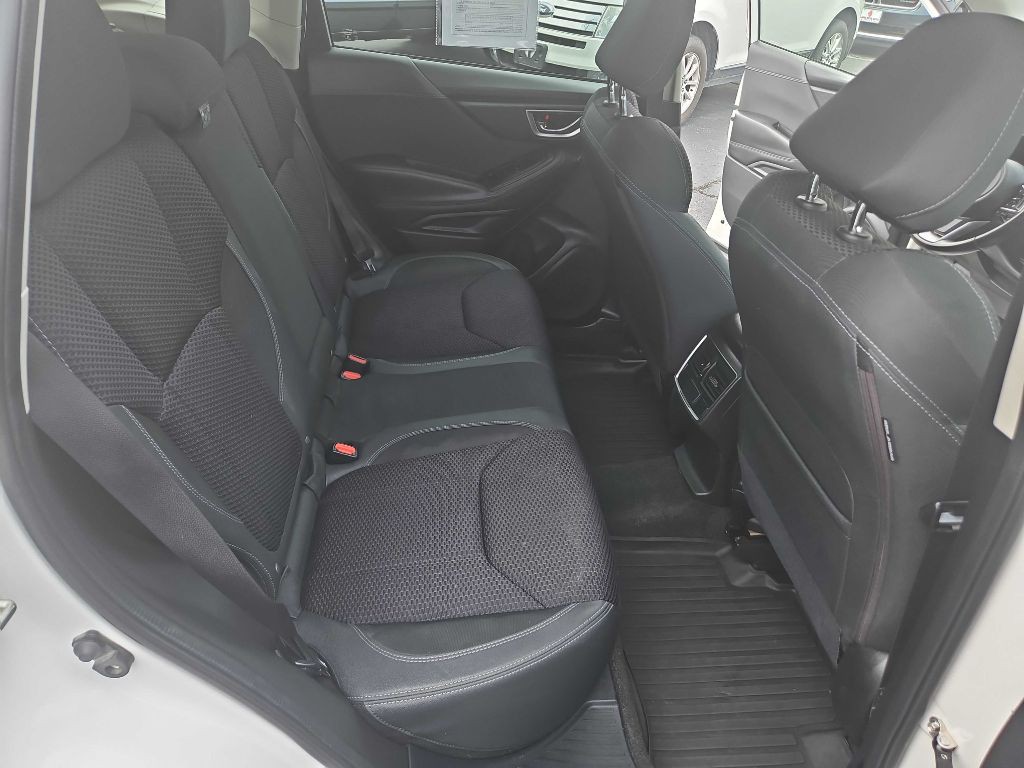 2021 Subaru Forester Image 7