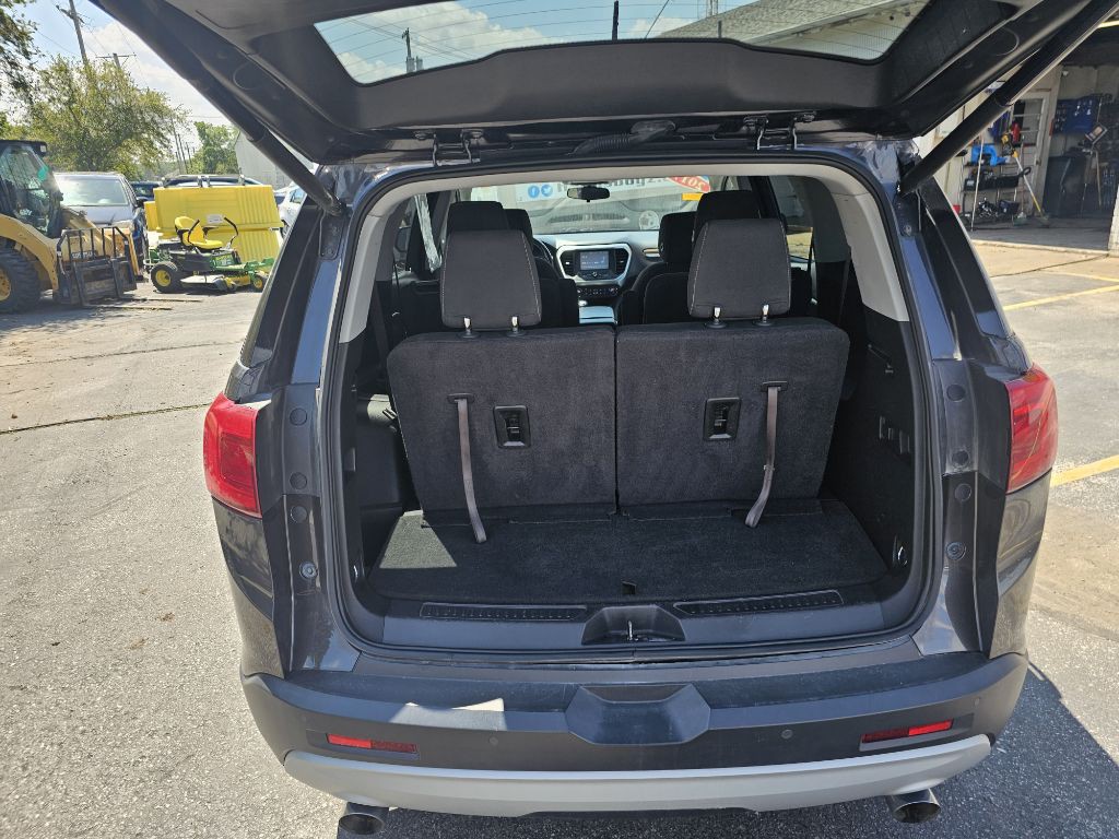 2017 GMC Acadia Image 3