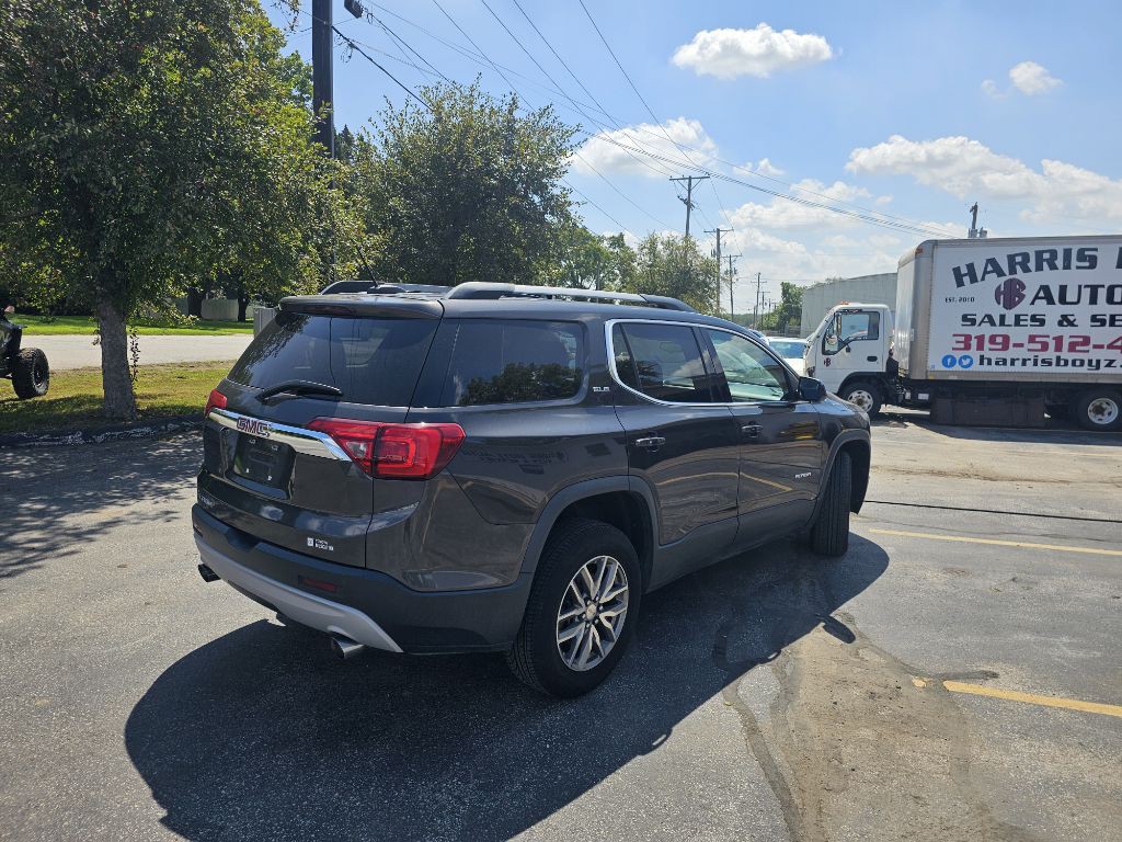 2017 GMC Acadia Image 4