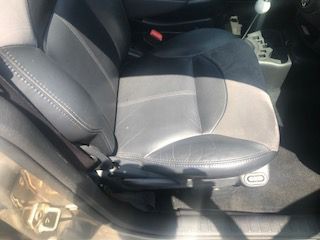 2003 Chrysler PT Cruiser Image 4