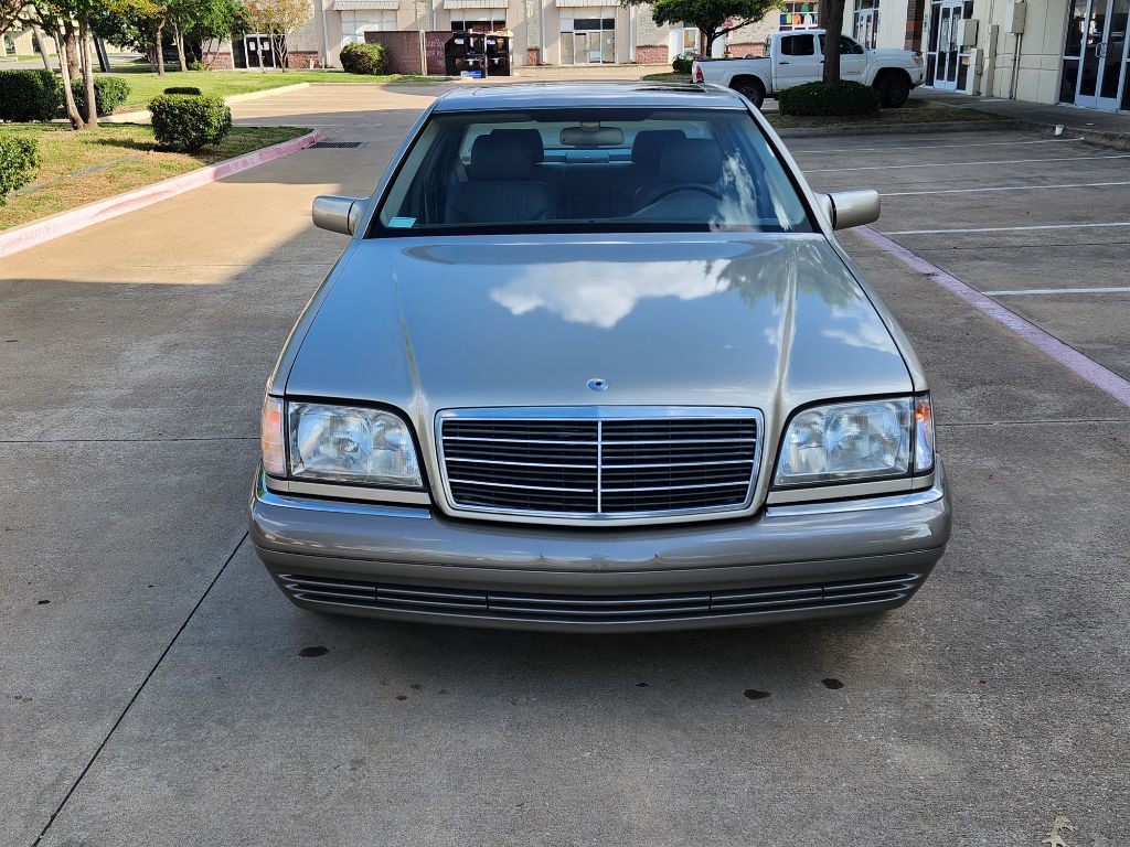 1995 Mercedes-Benz S-Class Image 2