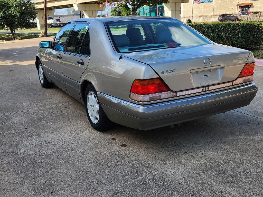 1995 Mercedes-Benz S-Class Image 7