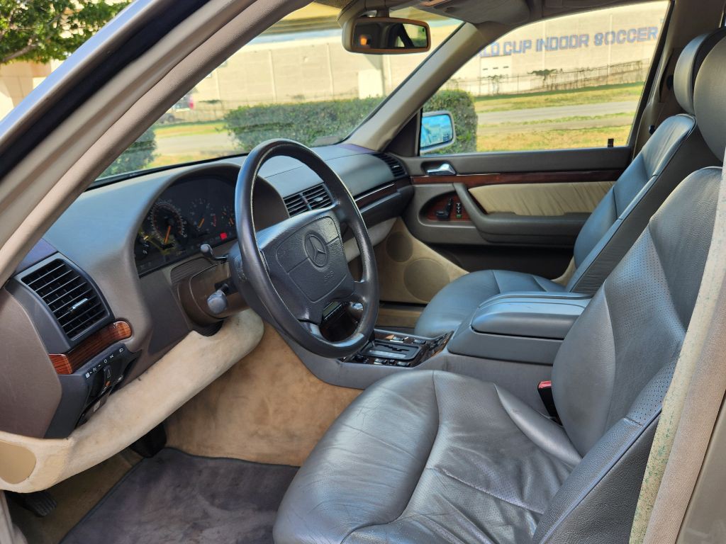 1995 Mercedes-Benz S-Class Image 9