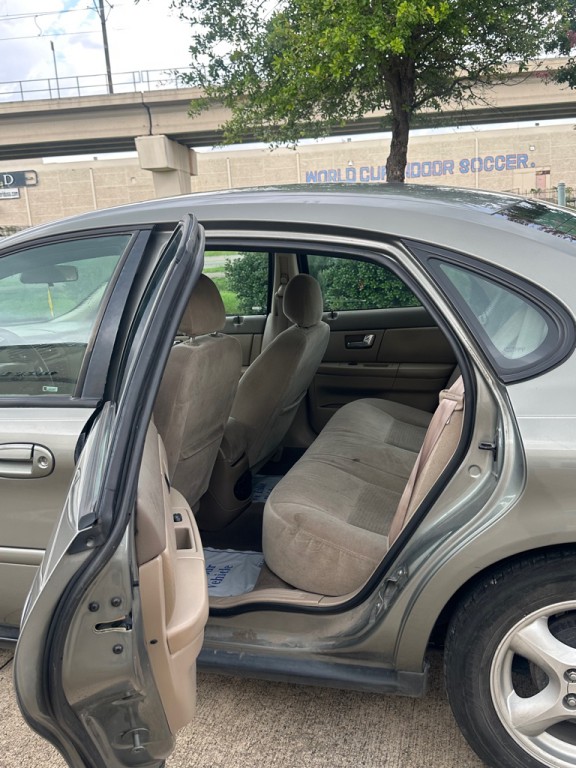 2003 Ford Taurus Image 7