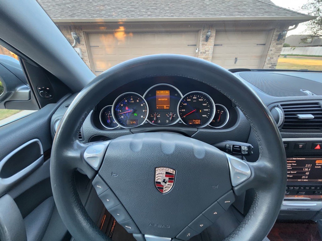 2008 Porsche Cayenne Image 12