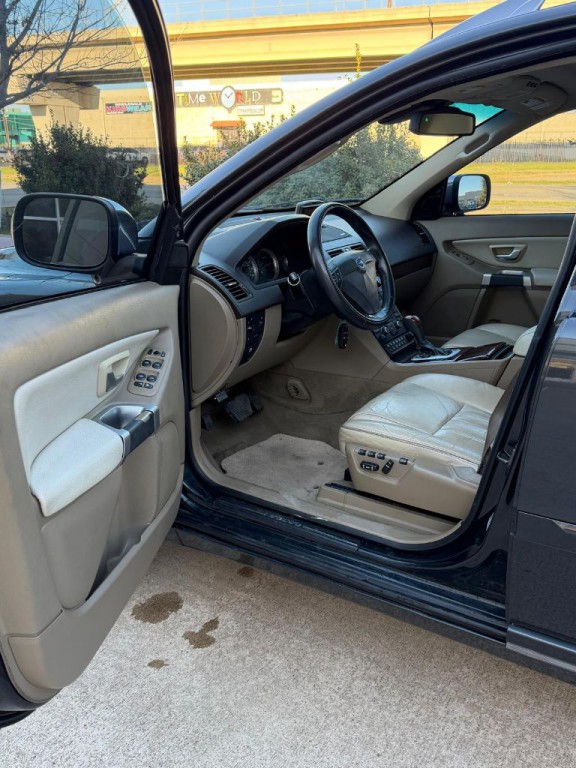 2013 Volvo XC90 Image 8