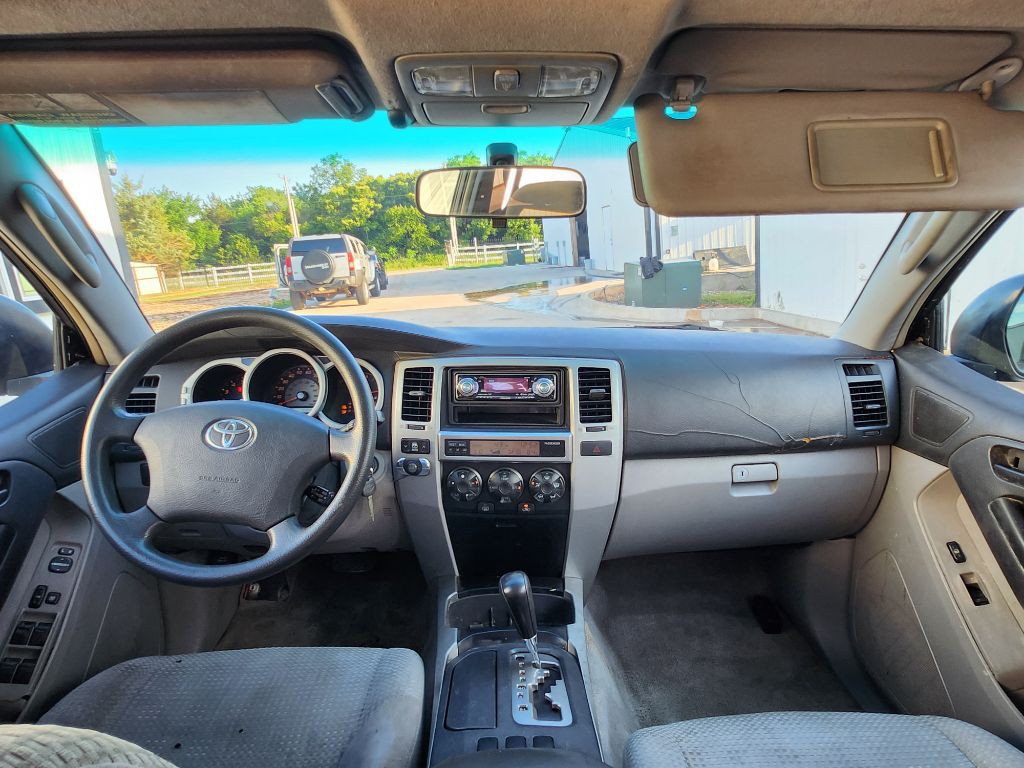 2004 Toyota 4Runner Image 8