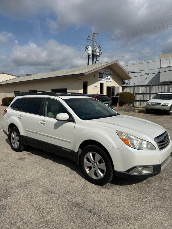 2012 Subaru Outback Image 1