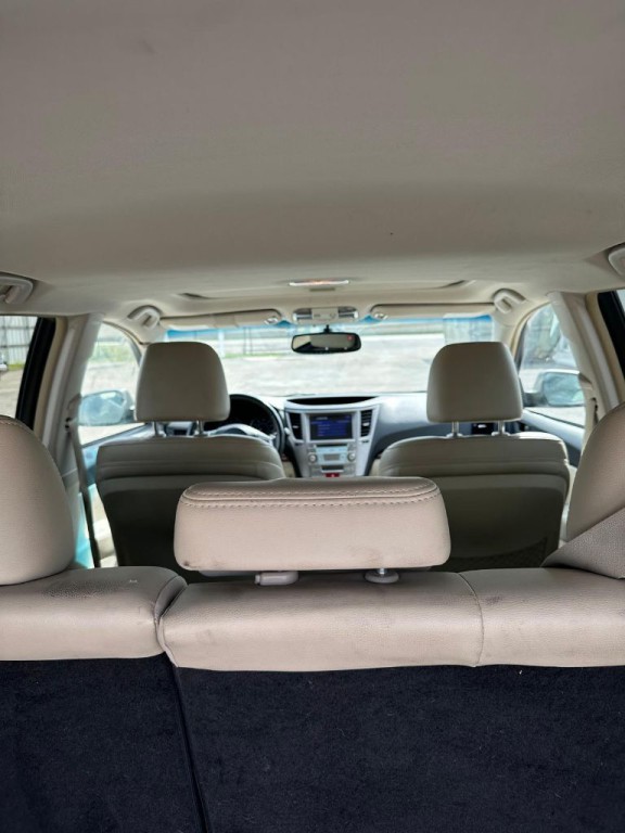 2012 Subaru Outback Image 13