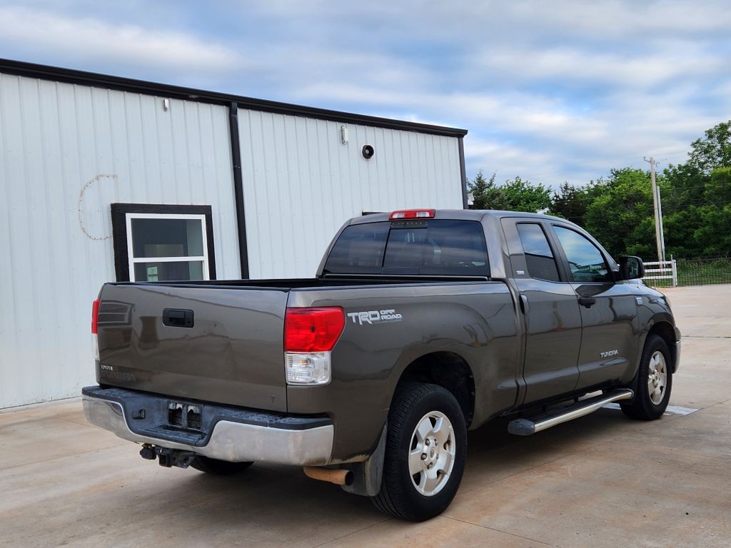 2010 Toyota Tundra Image 2