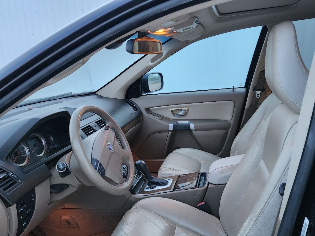 2011 Volvo XC90 Image 9
