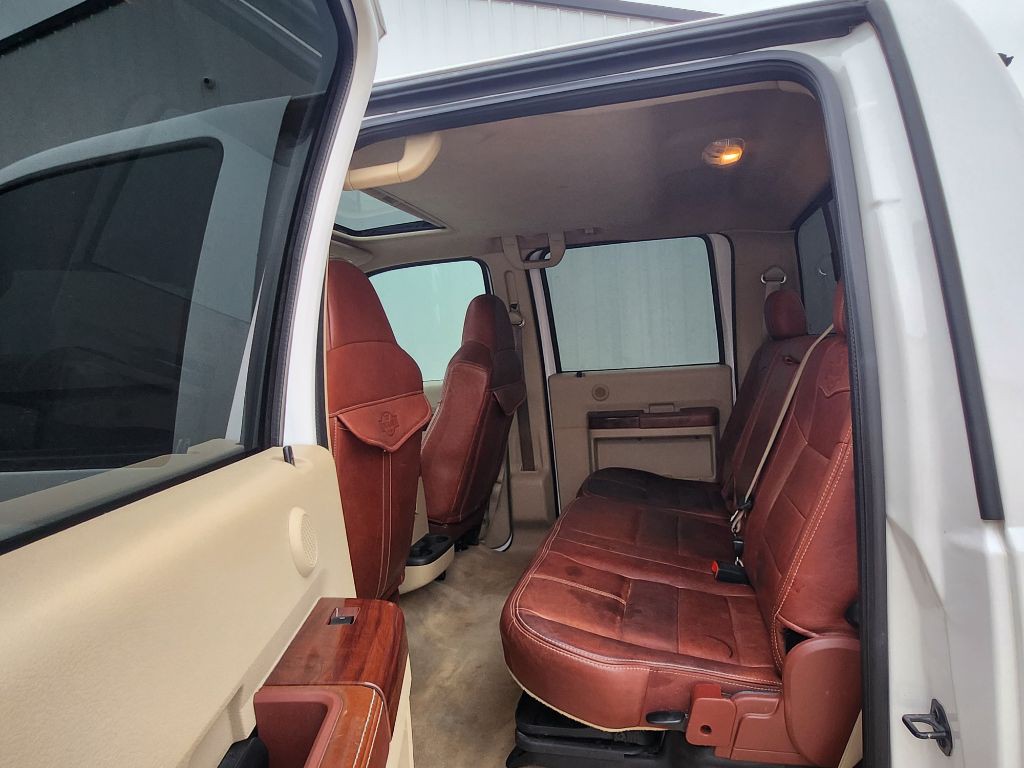 2010 Ford F-250 Image 6