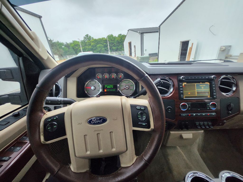 2010 Ford F-250 Image 7