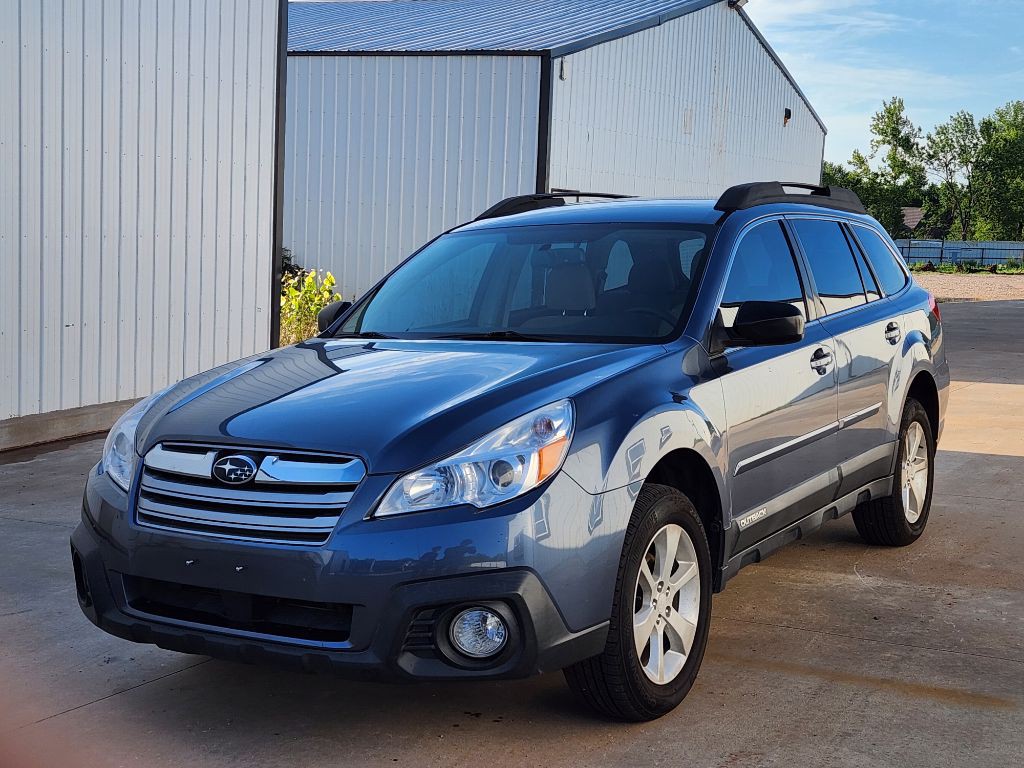 2014 Subaru Outback Image 2