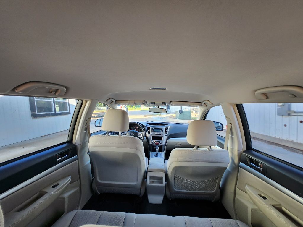 2014 Subaru Outback Image 7