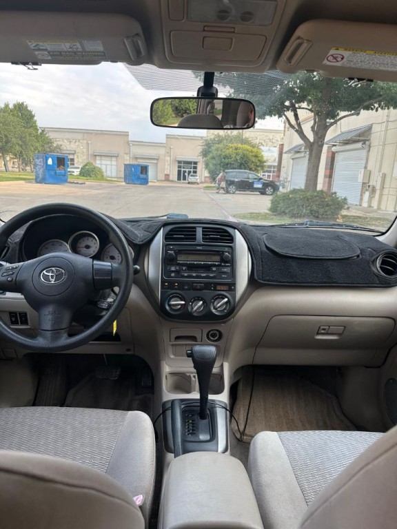 2004 Toyota Rav4 Image 9