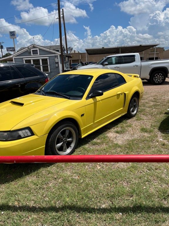 2001 Ford Mustang Image 2