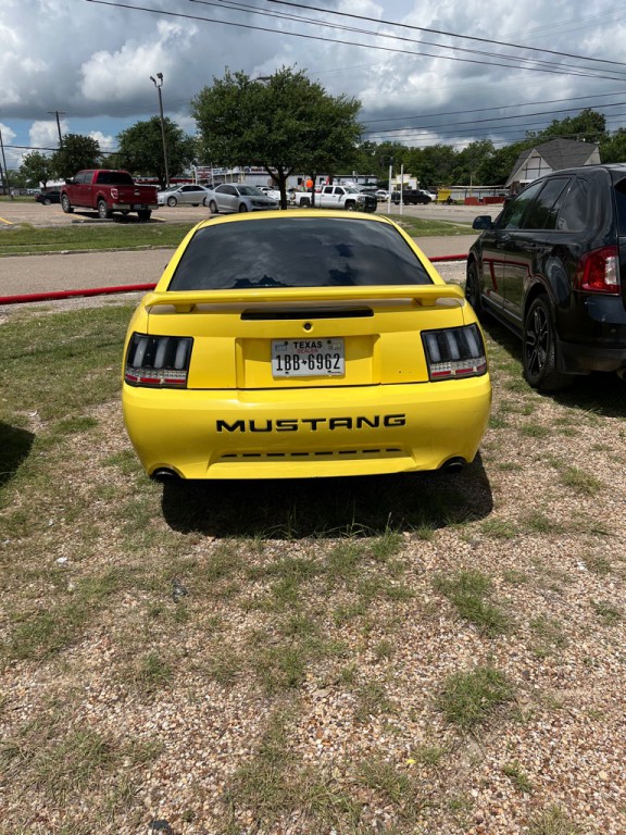 2001 Ford Mustang Image 4