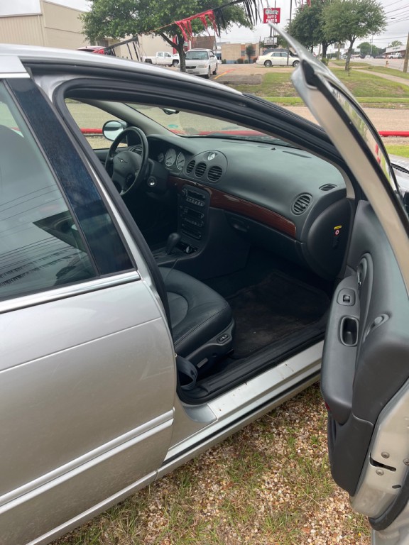 2004 Chrysler 300M Image 7