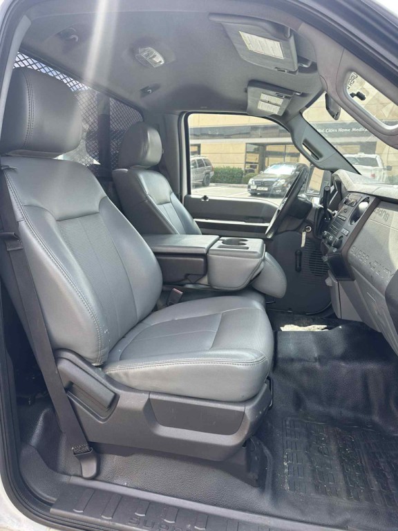 2011 Ford F-350 Image 7