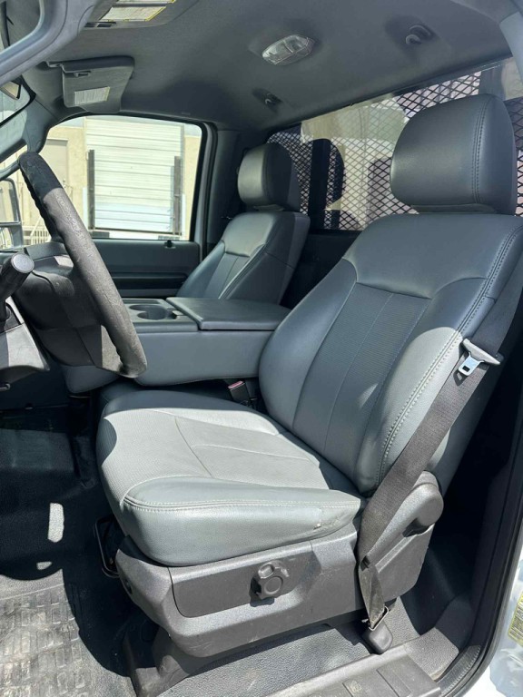 2011 Ford F-350 Image 9