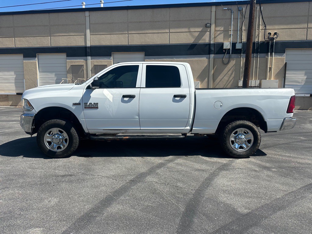 2015 RAM 2500 Image 3