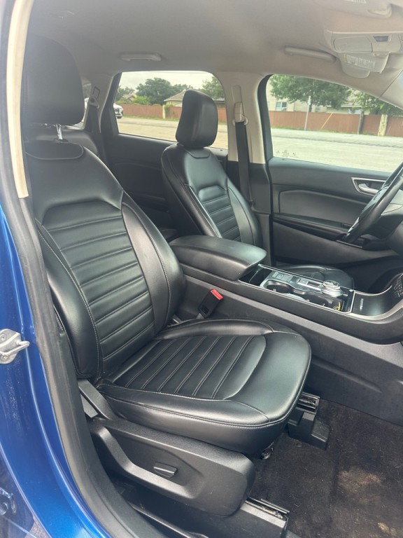 2020 Ford Edge Image 10