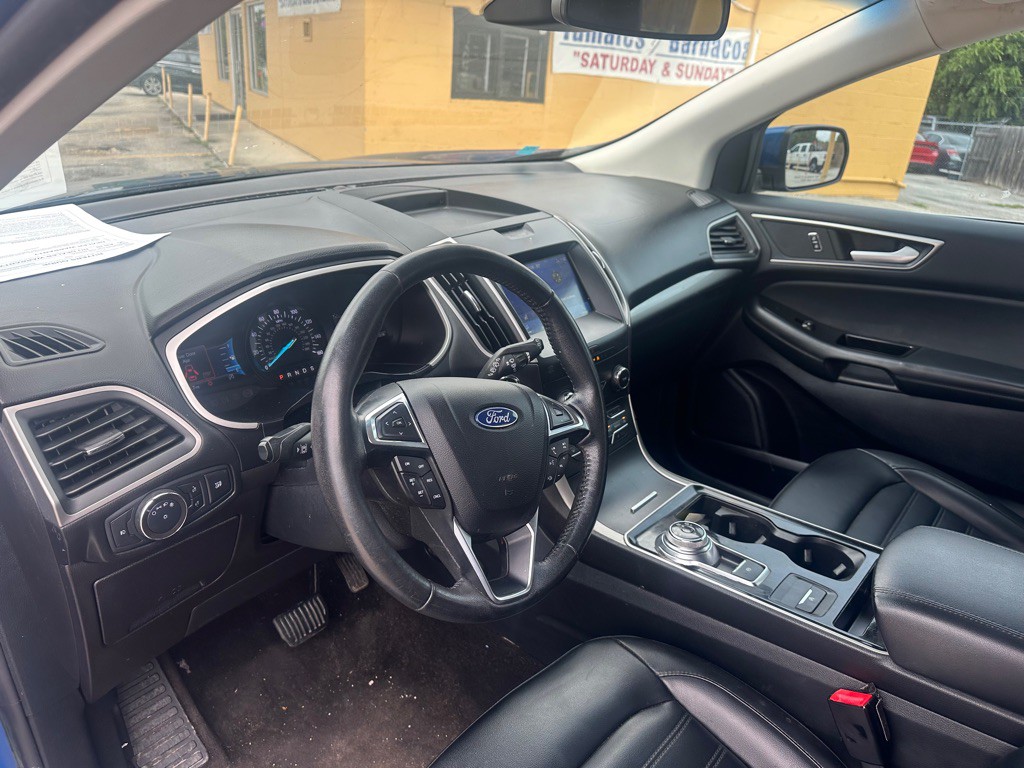 2020 Ford Edge Image 12