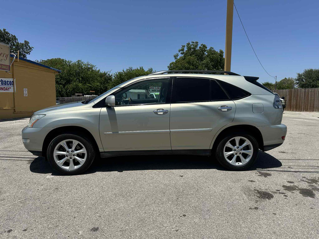 2009 Lexus RX Image 2