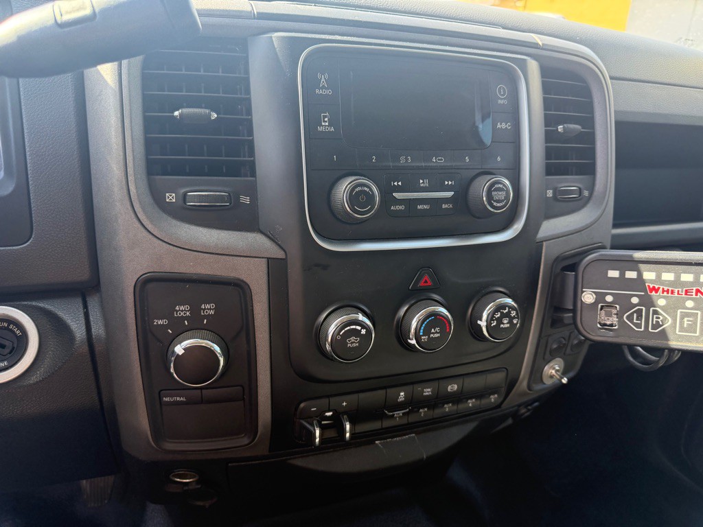 2017 RAM 3500 Image 20