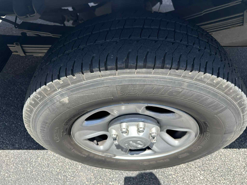 2017 RAM 3500 Image 7