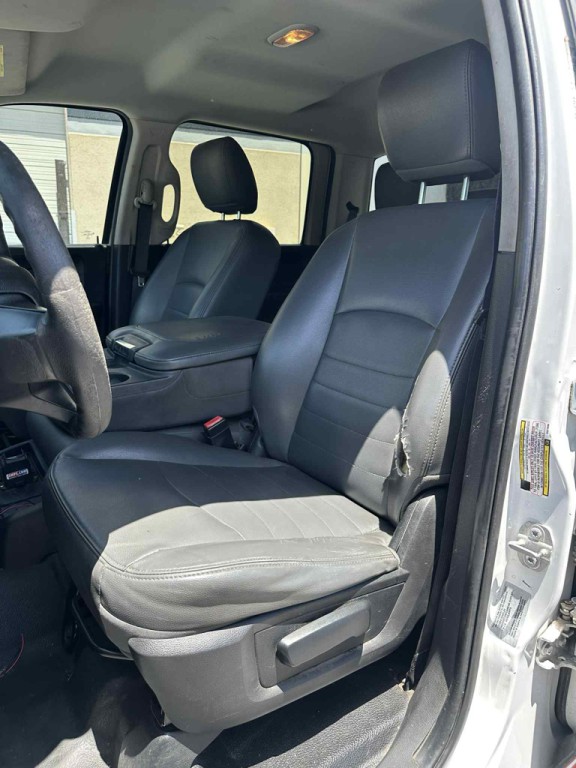 2017 RAM 3500 Image 13
