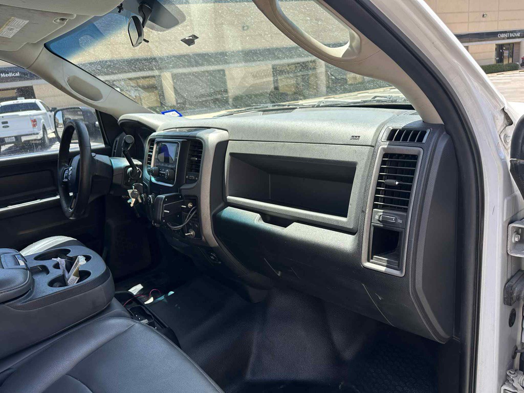 2017 RAM 3500 Image 14