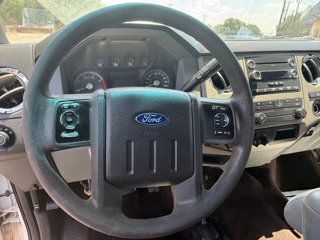 2016 Ford F-250 Image 12