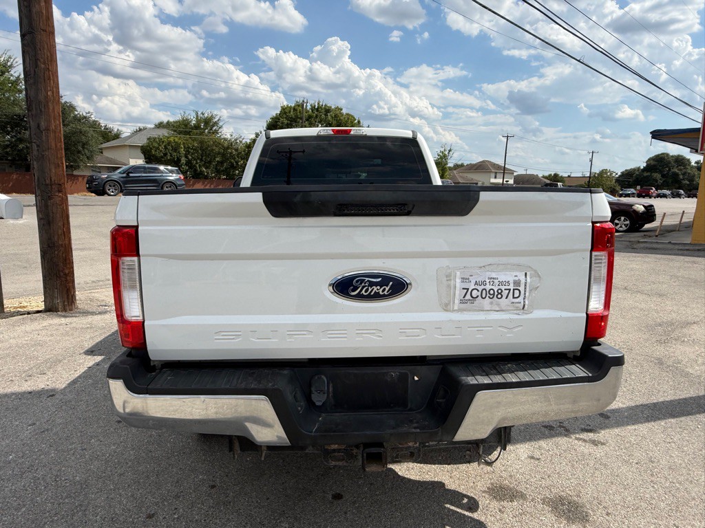 2017 Ford F-250 Image 5