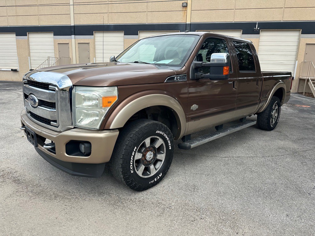2011 Ford F-250 Image 1
