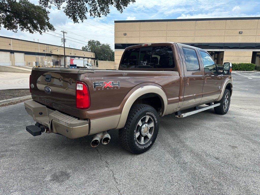 2011 Ford F-250 Image 5