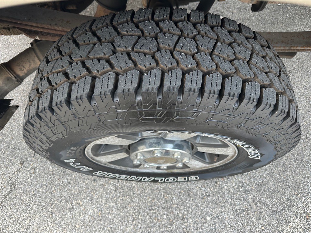 2011 Ford F-250 Image 10