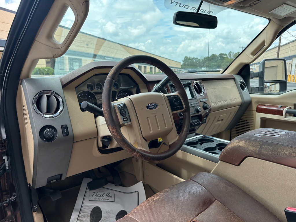 2011 Ford F-250 Image 16