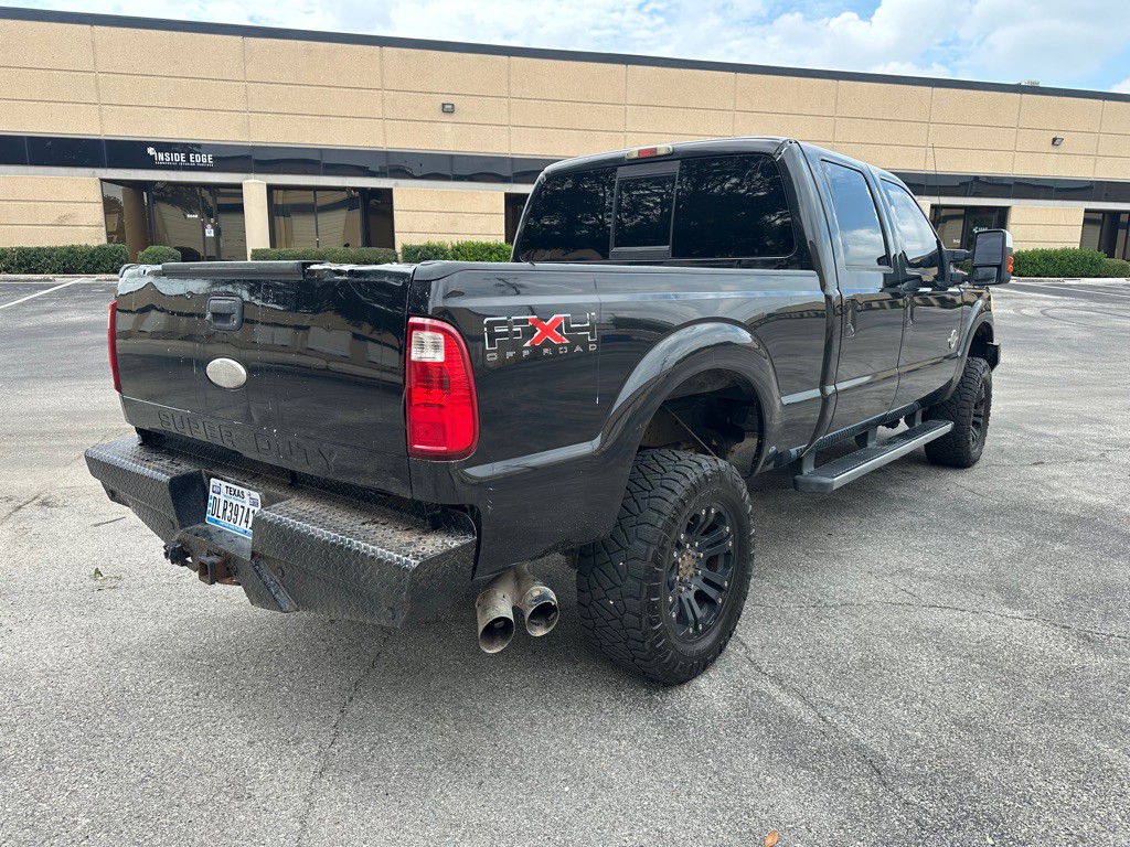 2011 Ford F-250 Image 5