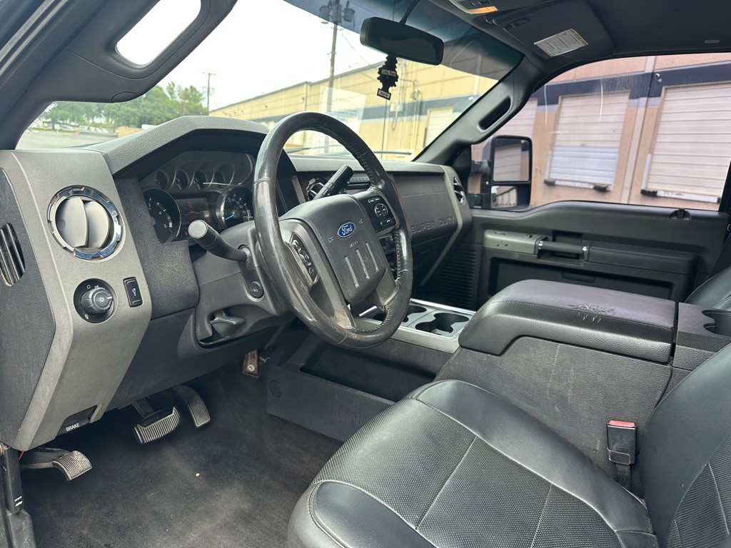 2011 Ford F-250 Image 16