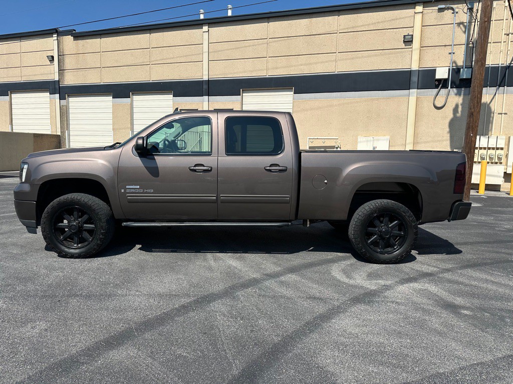 2008 GMC Sierra Image 3