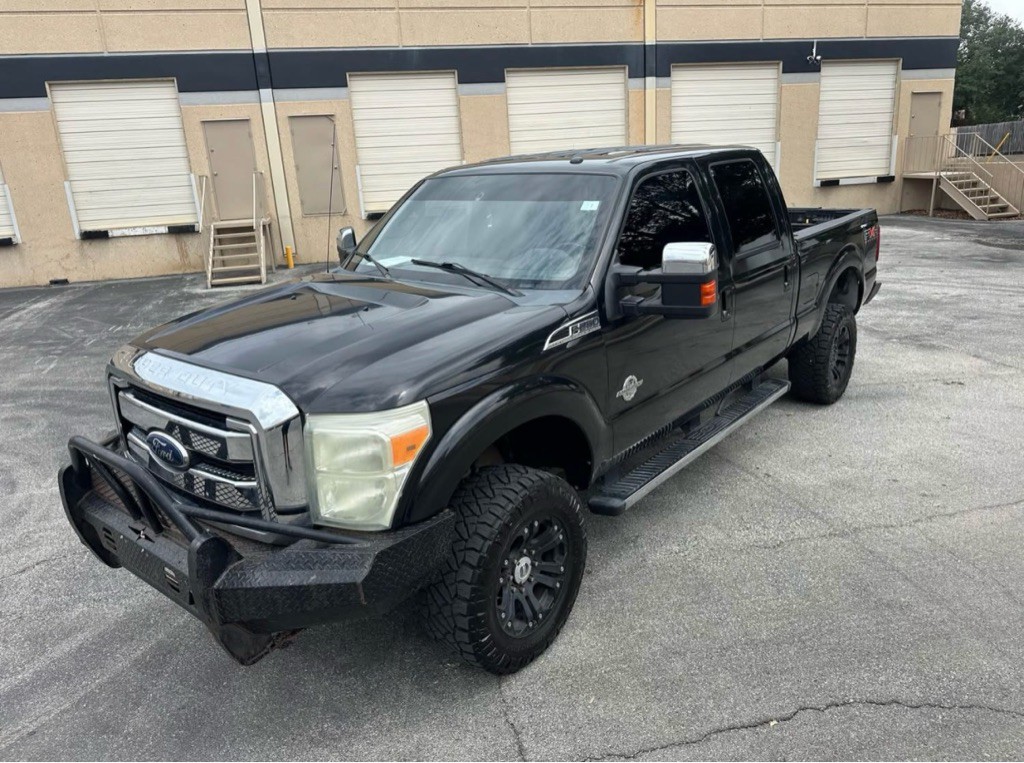 2011 Ford F-250 Image 2