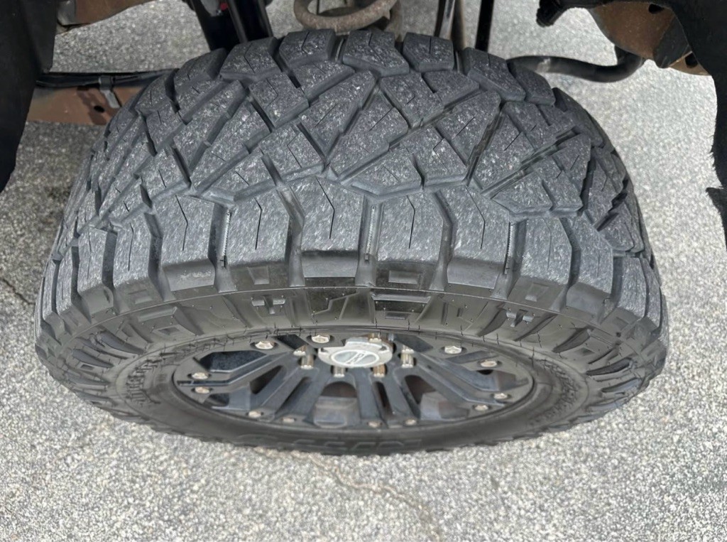 2011 Ford F-250 Image 9