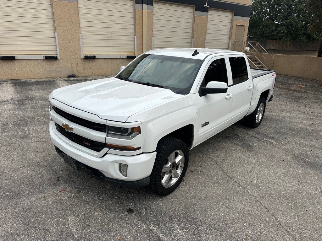 2018 Chevrolet Silverado 1500 Image 2