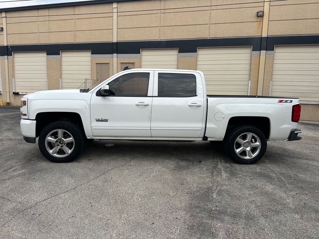 2018 Chevrolet Silverado 1500 Image 3